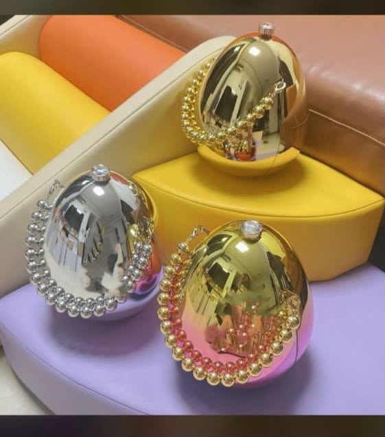 Crack Open Elegance with This Show-Stopping Egg Clutch
