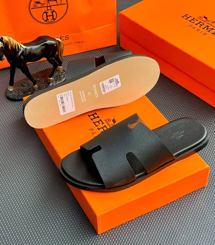 Hermès Izmir Men's Leather Sandals – Black