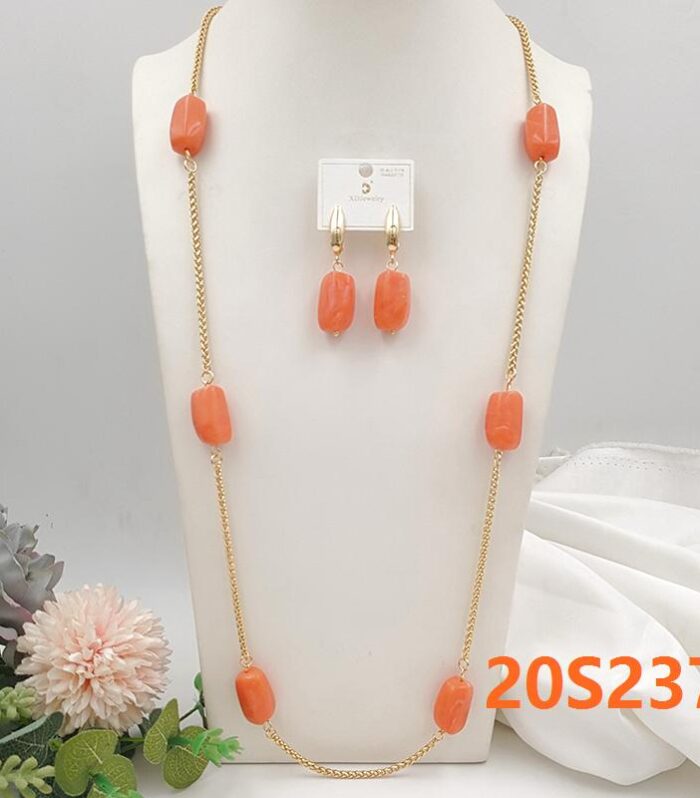 Elegant Peach Coral Bead Necklace and Drop Earrings Set